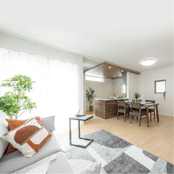 どこに居ても心地く過ごせる、明るく開放的なLDK。